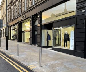 Circle Fashion: A Destination for Premium Designer Clothing and Accessories