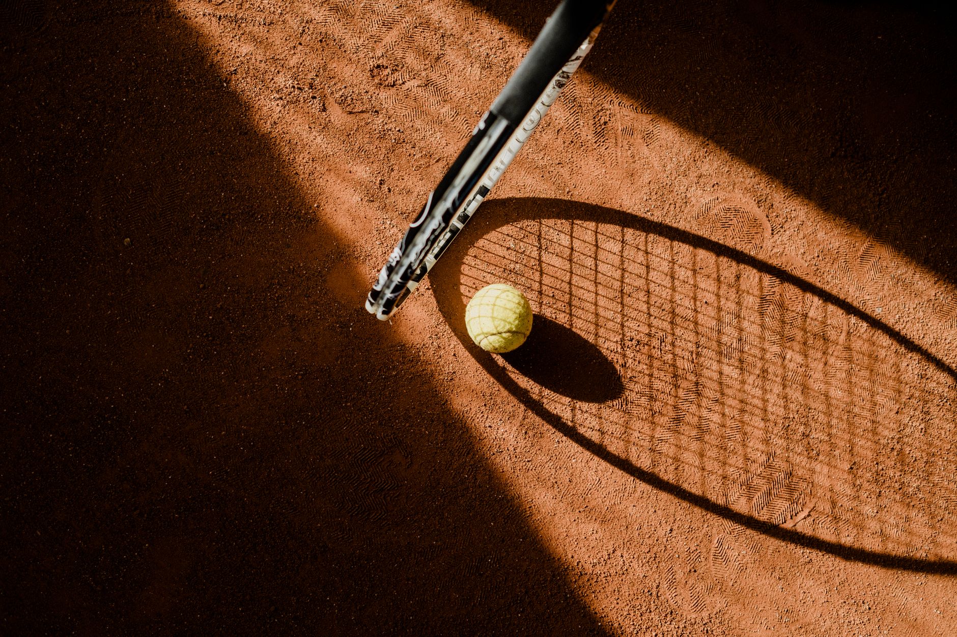 Tennis ball and court
