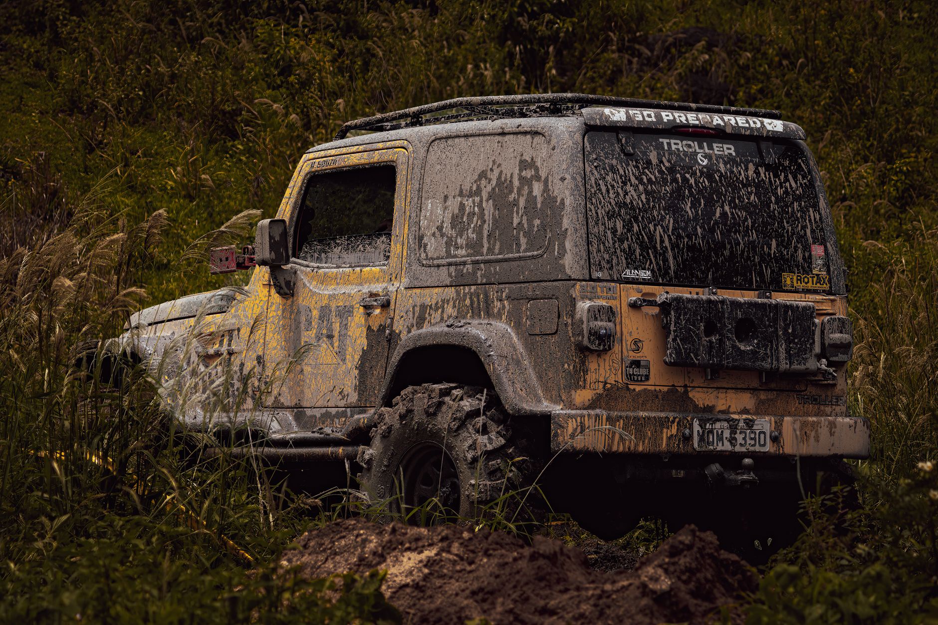 Dirty black jeep