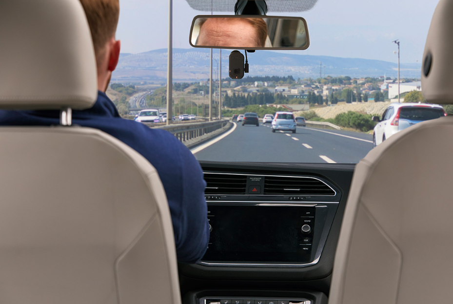 Safety on the road involves more than just defensive driving skills and protective equipment. Modern vehicles benefit from electronic oversight that records incidents, monitors surroundings and alerts drivers to potential dangers. Ottocast has developed integrated safety systems combining dash cam technology, wireless connectivity and intelligent monitoring to provide comprehensive protection for drivers and passengers. These systems operate continuously, capturing evidence of incidents and maintaining a detailed record of your vehicle's environment. The integration of safety features into modern vehicles has moved beyond passive airbags and seatbelts to active, intelligent systems that prevent accidents and document what happens when they occur. Ottocast safety solutions bring enterprise-grade monitoring capabilities to personal vehicles, offering peace of mind for commuters, families and anyone who values comprehensive protection. Whether you're driving through city traffic or on remote highways, continuous monitoring works silently in the background, ensuring that critical moments are recorded and analyzed.